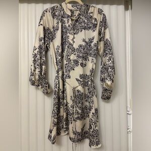 H&M Black and Cream Long Sleeve Sundress with Notched Collar